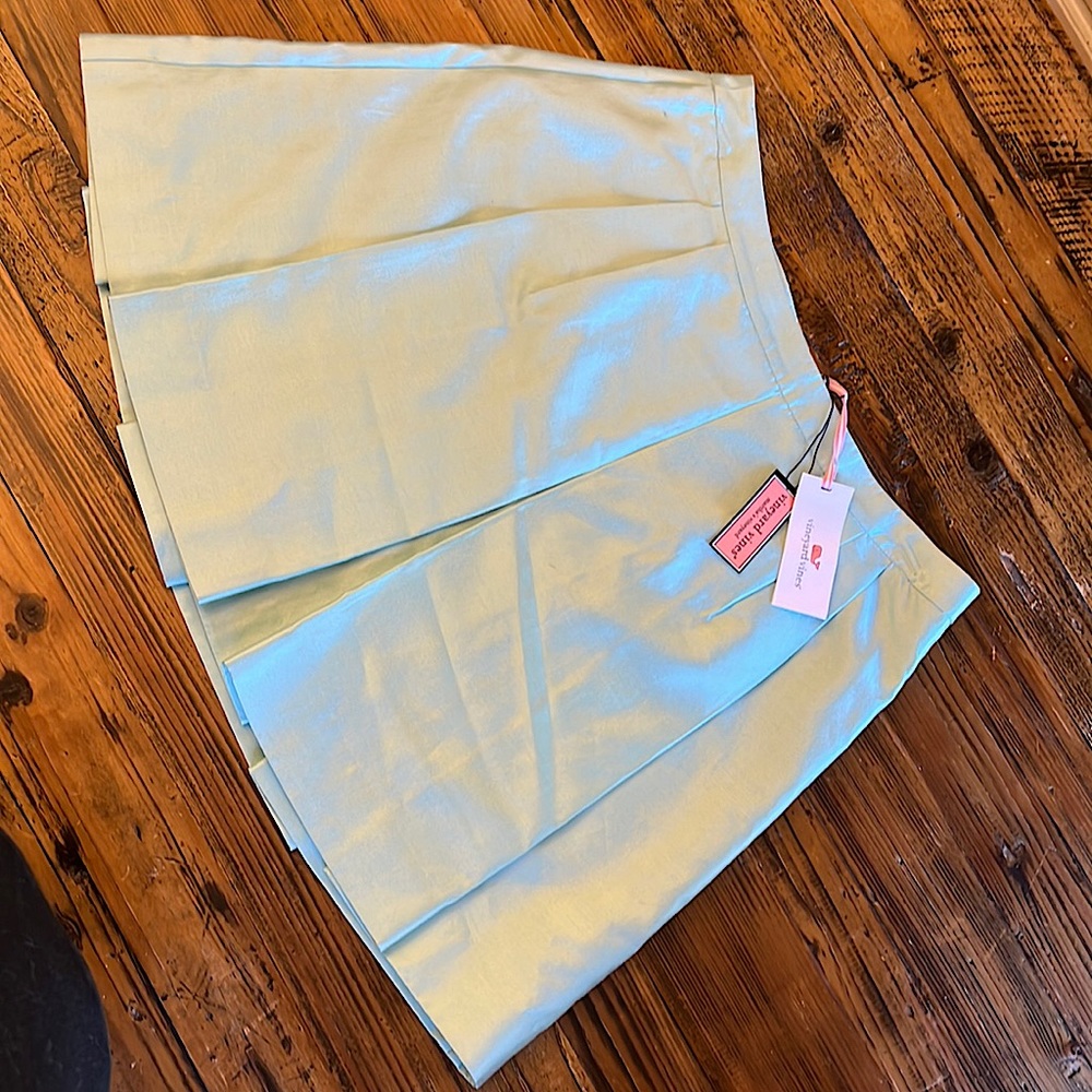 🆕 Vineyard Vines skirt